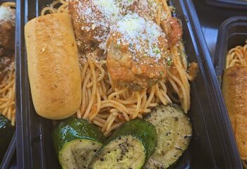 Buca Di Beppo Style Meatballs w/ Pasta