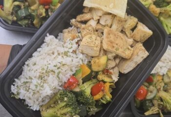 Grilled Lemon Pepper Chicken Breast W / Jasmine Rice & Veggies Grilled Lemon Pepper Chicken Breast W / Jasmine Rice & Veggies